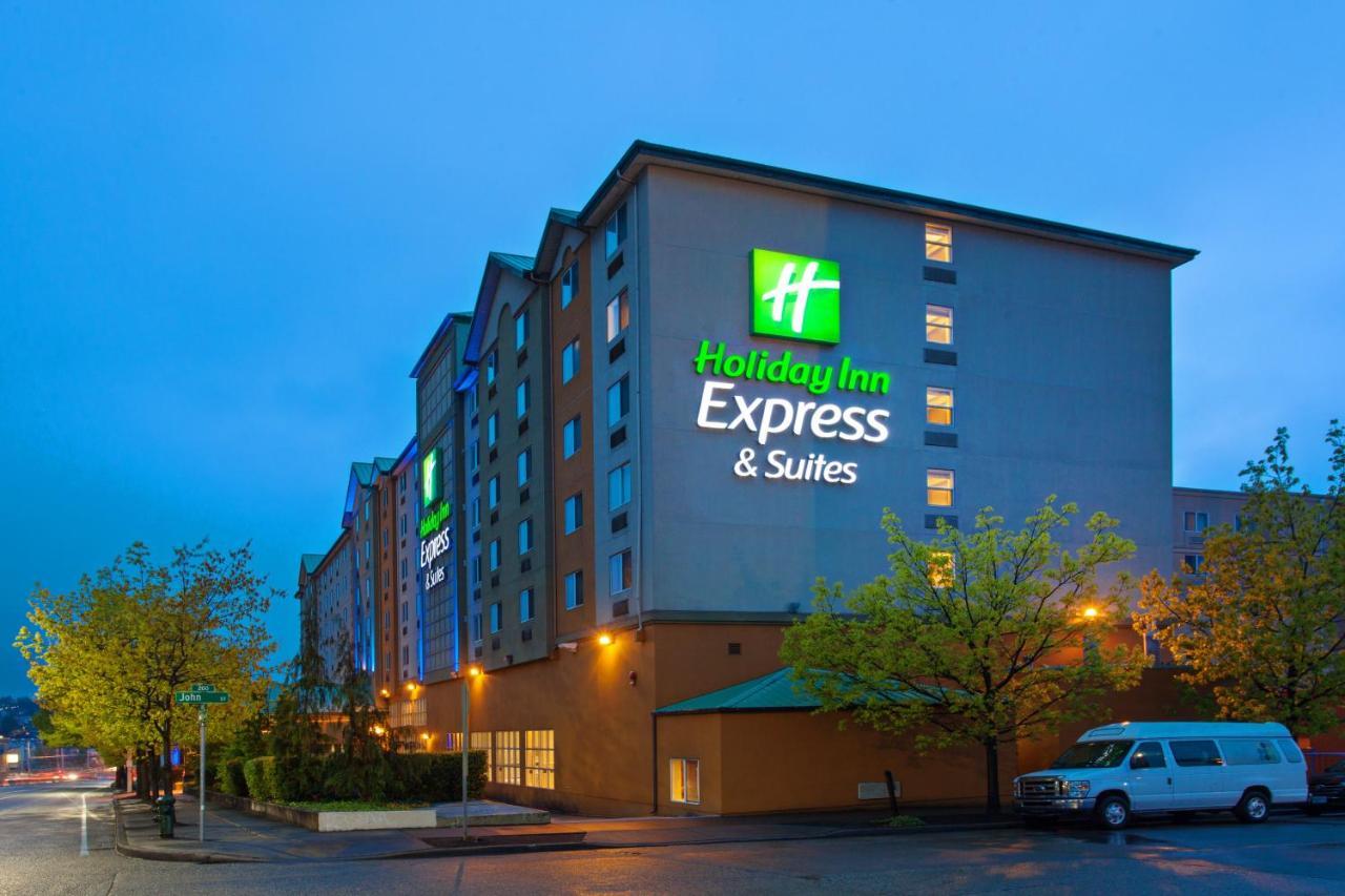 Holiday Inn Express & Suites Seattle - City Center Exterior photo